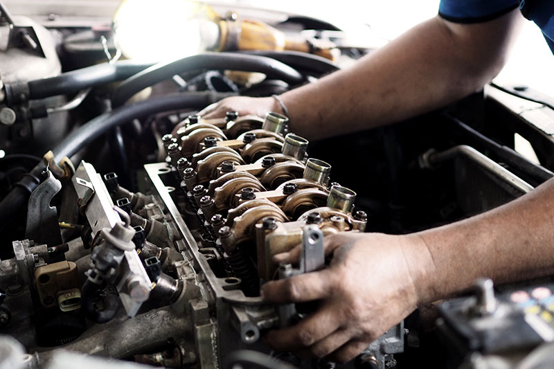 Engine repair work in the TSE Auto workshop